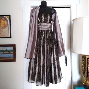 VINTAGE 1950s Strapless Black Metallic Silver and Gold Evening Dress with Shawl
